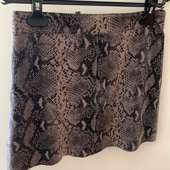 All saints snake skin size 2 real leather skirt new with tags - Picture 2 of 3